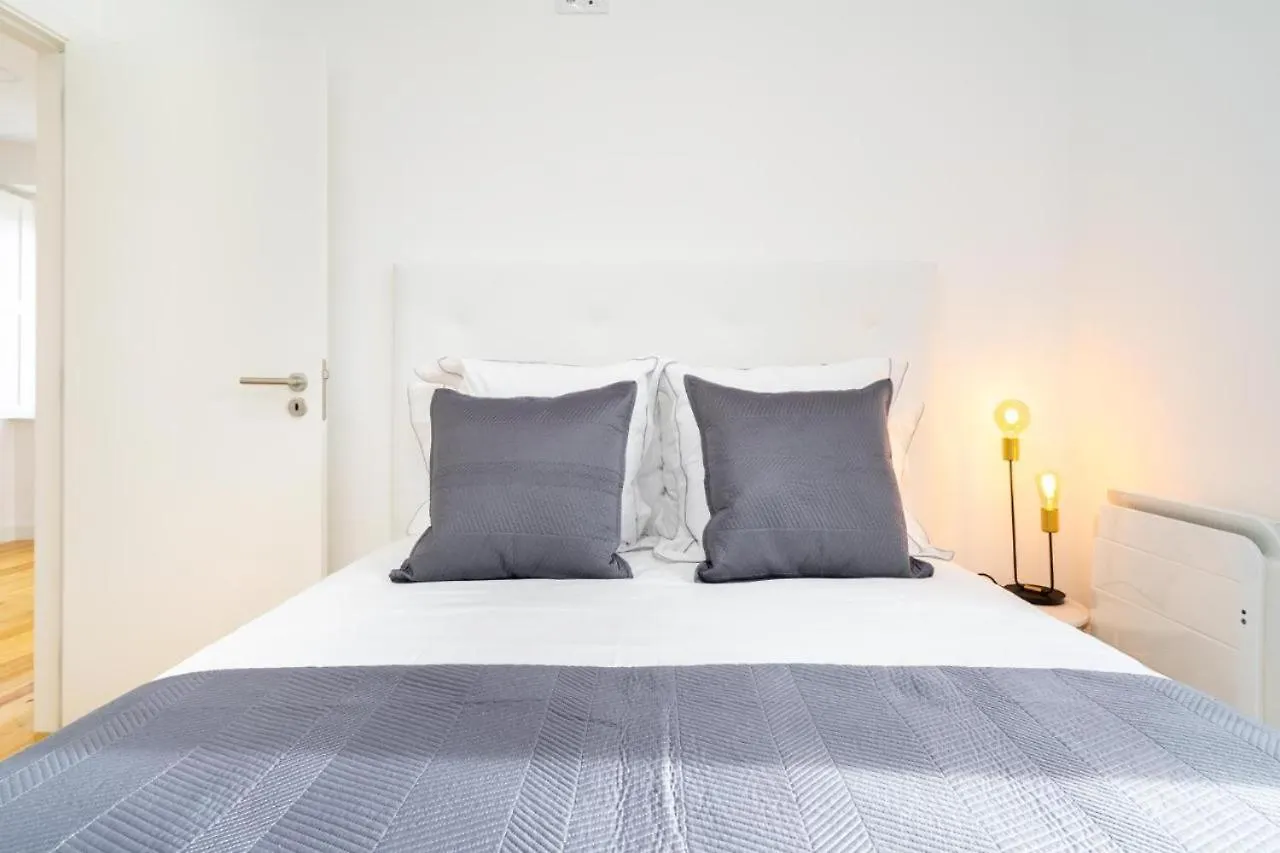 Beato Premium River View Lisbon Apartment
