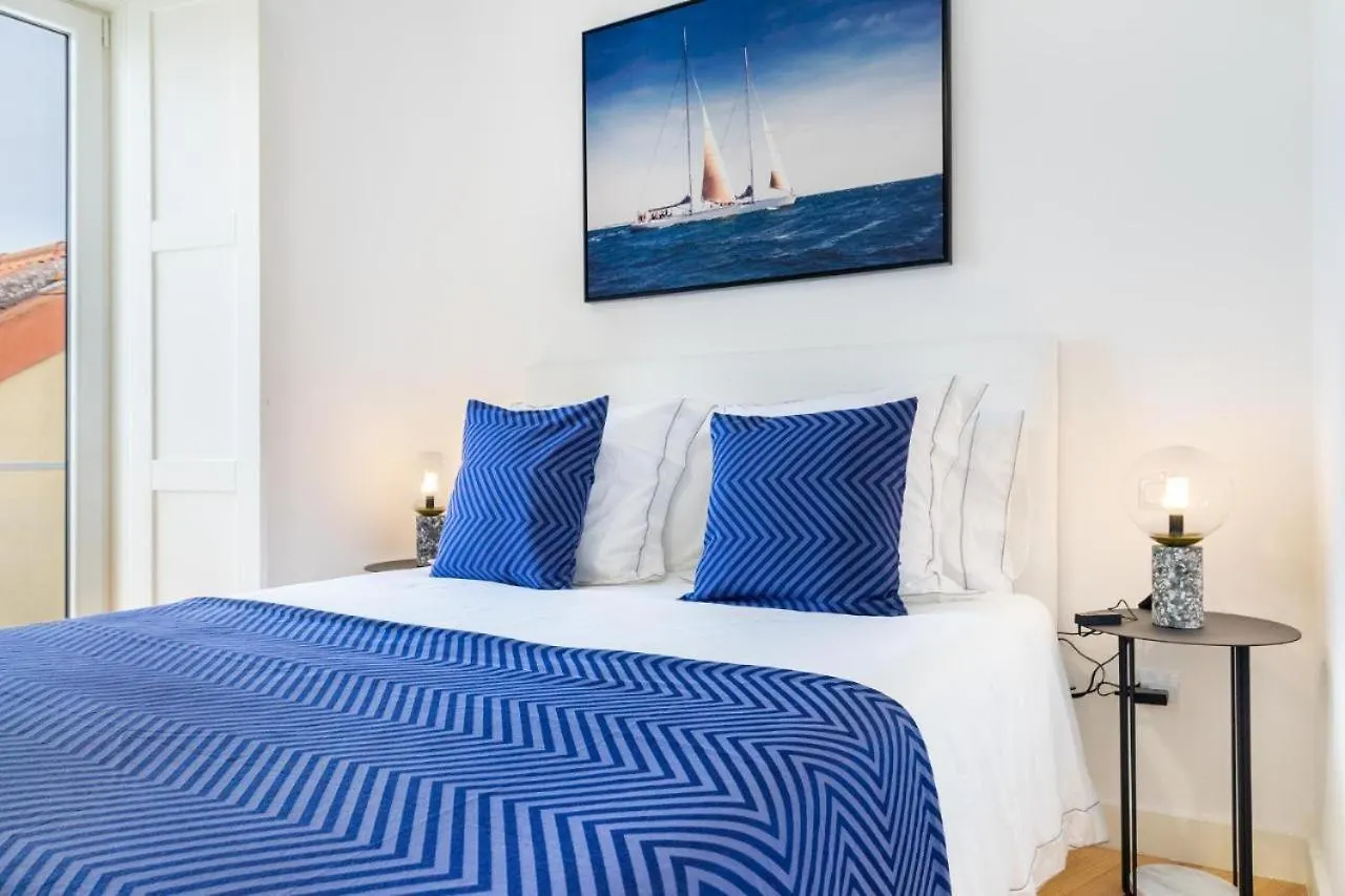 Beato Premium River View Lisbon Apartment